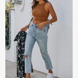 Women’s Sleeveless Halter Neck Double Lined Casual Basic Crop Tank Top